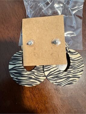 Plunder Zebra Print Hoop Earrings in Black and Cream